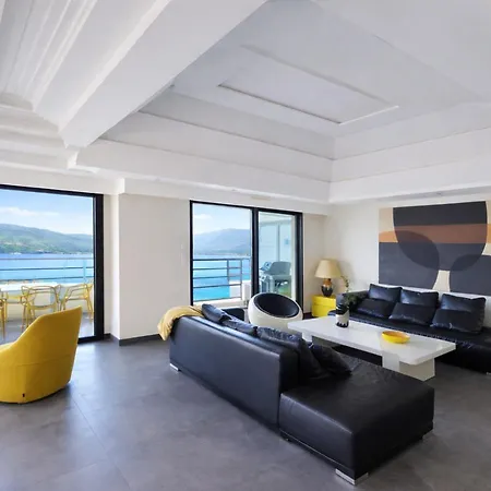 Duplex T4 De Standing Les Pieds Dans L'eau - Vue Mer&jacuzzi * Propriano (Corsica)
