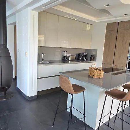 Duplex T4 De Standing Les Pieds Dans L'eau - Vue Mer&jacuzzi Propriano (Corsica)