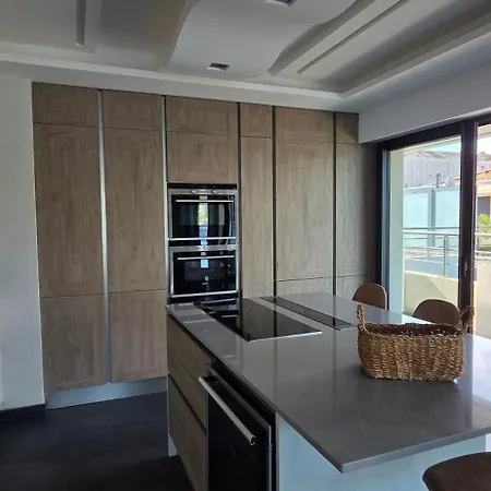 Duplex T4 De Standing Les Pieds Dans L'eau - Vue Mer&jacuzzi * Propriano (Corsica)