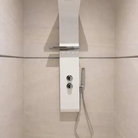Appartement Duplex T4 De Standing Les Pieds Dans L'eau - Vue Mer&jacuzzi *