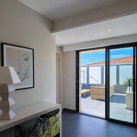 Duplex T4 De Standing Les Pieds Dans L'eau - Vue & Jacuzzi *