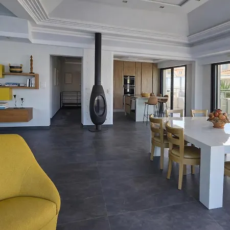 Duplex T4 De Standing Les Pieds Dans L'eau - Vue Mer&jacuzzi * Propriano (Corsica)